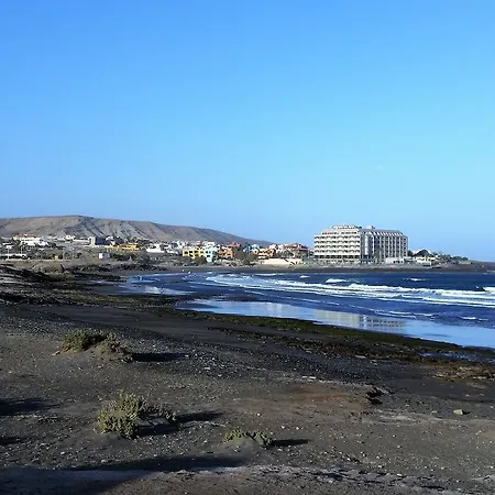 Lagos 3 *